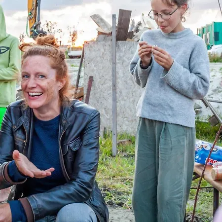 Campingplatz Tiny House, De Trailer Op Landgoed Rorik *