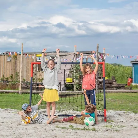Tiny House, De Trailer Op Landgoed Rorik Beverwijk