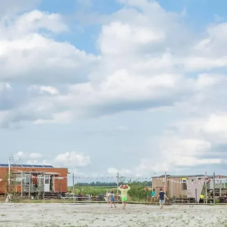 Tiny House, De Trailer Op Landgoed Rorik Campingplatz Beverwijk